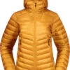 Bergans Senja Dons Lichte Jas Met Kap Dames, Goud 2 Bergans Senja Dons Lichte Jas Met Kap Dames, Goud -Winter Mode Winkel bergans senja down light jacket with hood women light golden yellow 1